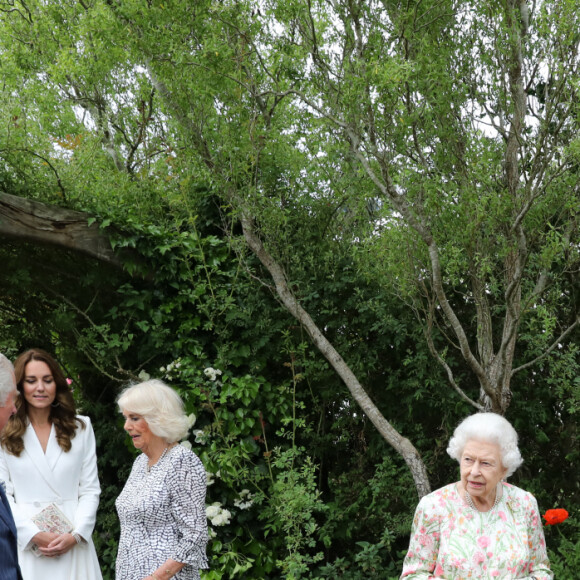 La reine Elisabeth II d'Angleterre, le prince Charles et Camilla, le prince William et Kate Middleton, à la réception en marge du sommet du G7 à l'Eden Project le 11 juin 2021.