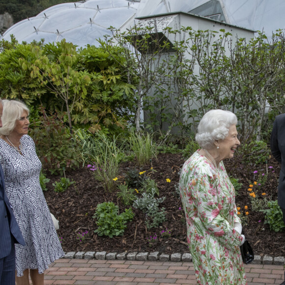 La reine Elisabeth II d'Angleterre, le prince Charles et Camilla à la réception en marge du sommet du G7 à l'Eden Project le 11 juin 2021.