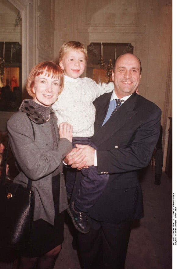 Bernard Loiseau avec sa femme et son fils pour les 30 ans de Baby Dior à Paris
