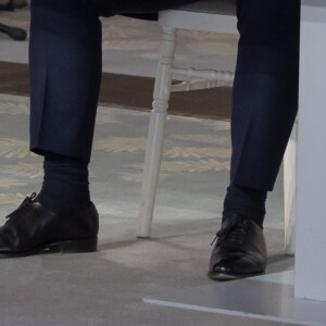 Le président de la république Emmanuel Macron tient une réunion avec les partenaires sociaux au Palais de l'Élysée le 24 juin 2020 © Jacques Witt / Pool / Bestimage