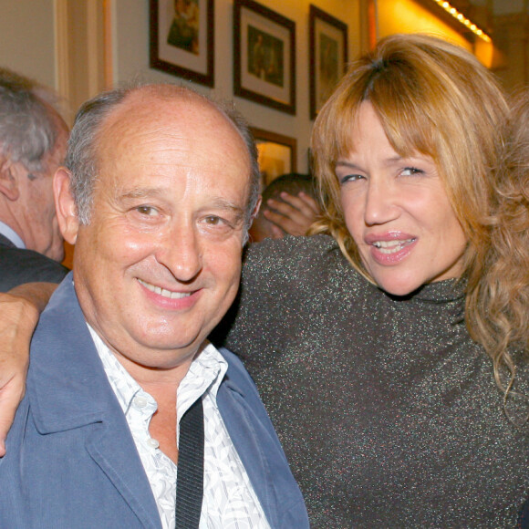 Michel Jonasz, Clémentine Célarié et Florence Darel - Soirée de générale de la pièce "Les grandes occasions" au théâtre Édouard VII à Paris
