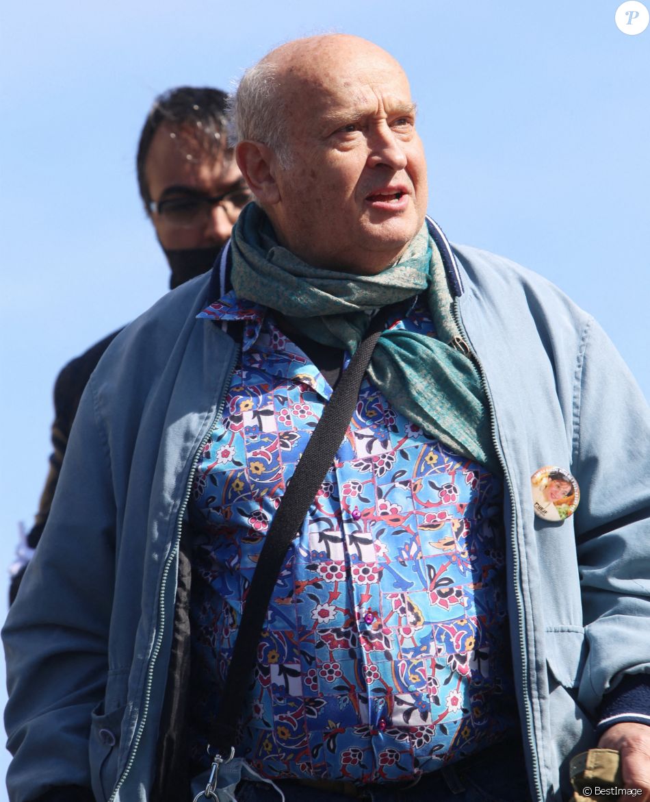 Michel Jonasz - Hommage à Sarah Halimi, assassinée en avril 2017, sur la place du Trocadero à Paris. Le 25 avril 2021