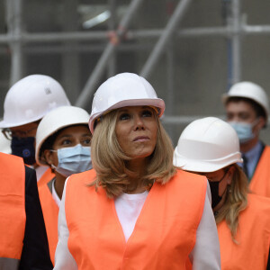 Brigitte Macron sur le chantier du Château de Villers-Cotterêts dans l'Aisne le 17 juin 2021. © Eliot Blondet / Pool / Bestimage