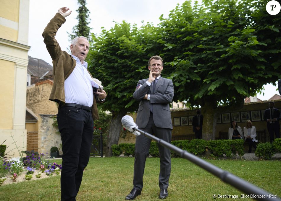 Fabrice Luchini récite des fables de la Fontaine - Le président Emmanuel Macron et sa femme Brigitte visitent la maison natale de Jean de La Fontaine à Château-Thierry le 17 juin 2021. © Eliot Blondet / Pool / Bestimage