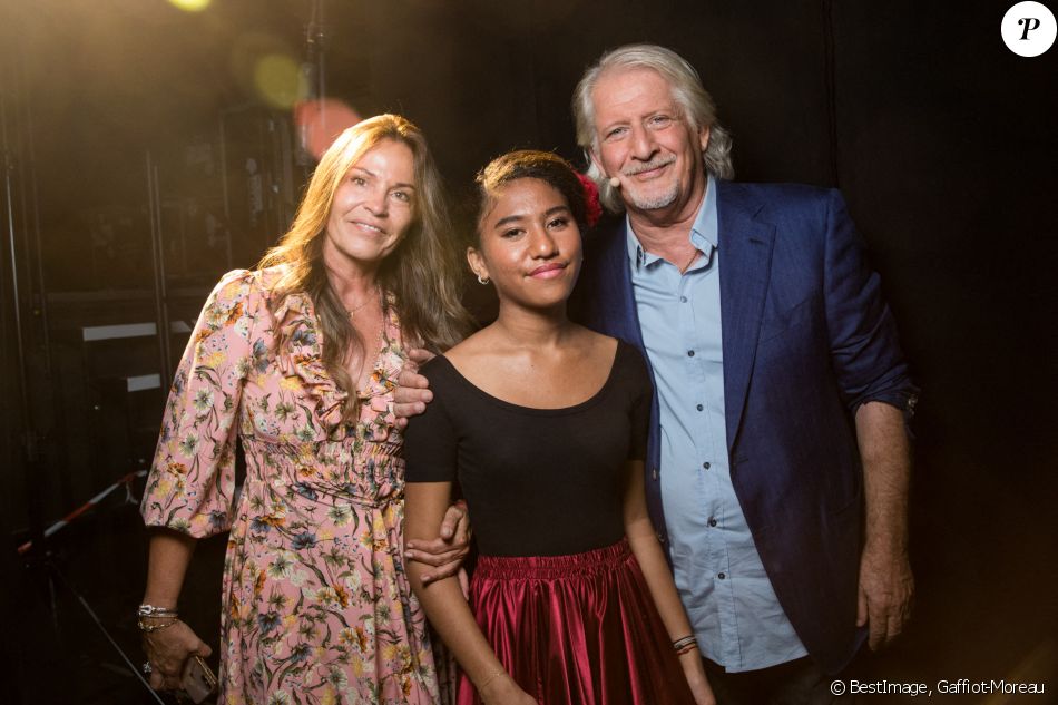 Exclusif - Patrick Sebastien, Nathalie Boutot la femme de Patrick Sébastien, Lily Sebastien (fille adoptive de Patrick Sebastien) - Backstage de l'enregistrement de l'émission "La Chanson secrète 6" à la Scène musicale à Paris, qui sera diffusée le 12 décembre sur TF1. © Gaffiot-Moreau / Bestimage