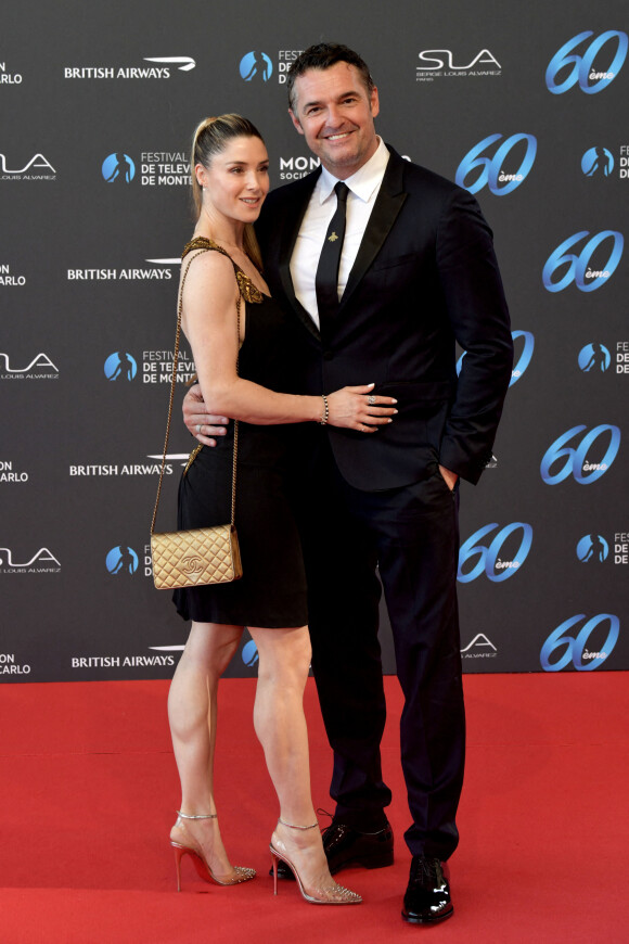 Arnaud Ducret et sa compagne Claire Francisci lors de la soirée d'ouverture du 60ème Festival de Télévision de Monte-Carlo au Grimaldi Forum à Monaco, le 18 juin 2021.© Bruno Bébert/Bestimage 