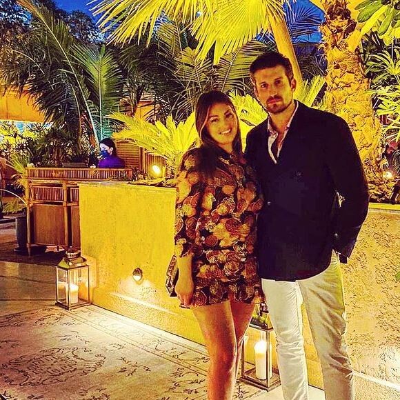 Nicolas Tesic, l'ancien compagnon de Laury Thilleman, avec sa petite amie Mary