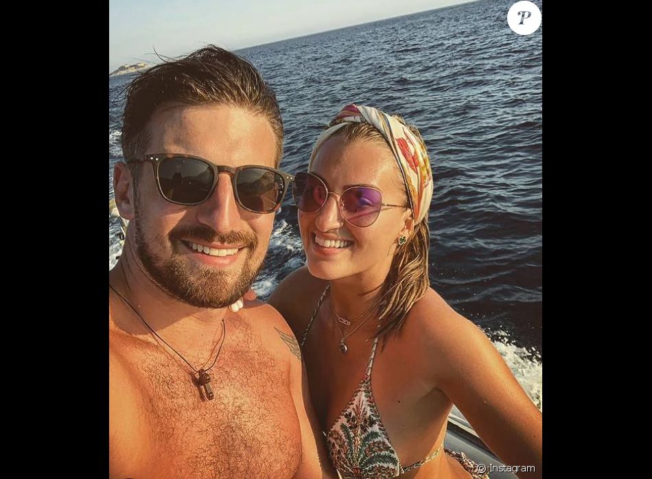 Nicolas Tesic, l'ancien compagnon de Laury Thilleman, avec sa petite amie Mary