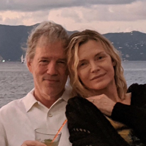 Michelle Pfeiffer et son mari David E. Kelley. Février 2020.