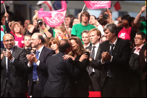 Valérie Trierweiler lors de l'investiture de François Hollande à la tête du parti socialiste en 2011.