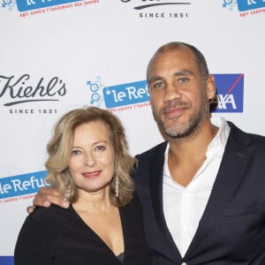 Exclusif - Valérie Trierweiler et son compagnon Romain Magellan - 2ème soirée de Gala au profit de l'association nationale "Le Refuge" et de ses actions de soutien aux jeunes LGBT+ victimes d'homophobie ou de transphobie, au théâtre des Folies Bergère à Paris, le 18 novembre 2019. © Gorassini/Perusseau/Bestimage