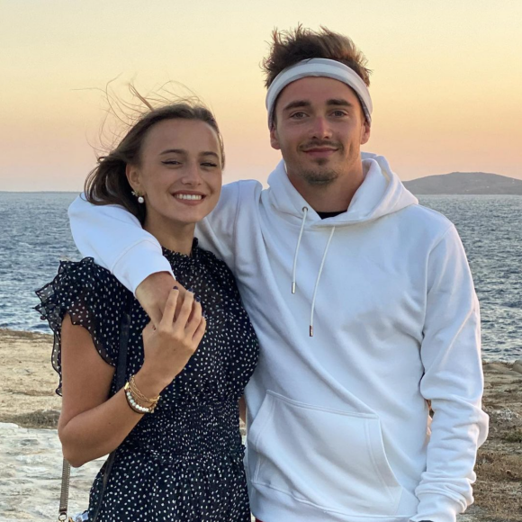 Charles Leclerc et sa petite amie Charlotte Siné. Février 2021.
