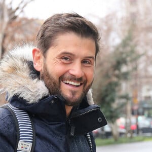 Exclusif - Christophe Beaugrand arrive aux studios de Radio France à Paris le 14 janvier 2021.