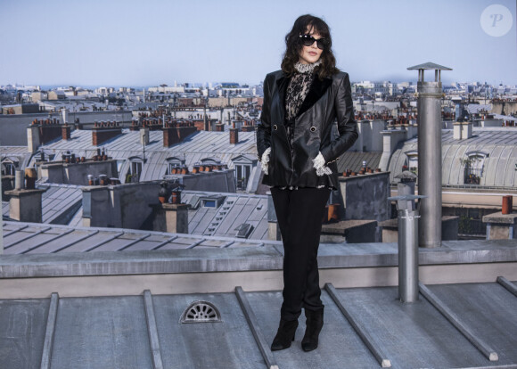 Isabelle Adjani - Photocall du défilé de mode "Chanel", collection PAP printemps-été 2020 au Grand Palais à Paris. Le 1er octobre 2019 © Olivier Borde / Bestimage 