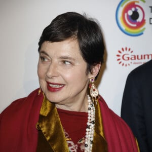 Isabella Rossellini lors du photocall de la soirée d'ouverture de la 8ème édition du Festival International du Film Restauré "Toute la mémoire du monde" à la Cinémathèque française à Paris, France, le 4 mars 2020. © Marc Ausset-Lacroix/Bestimage