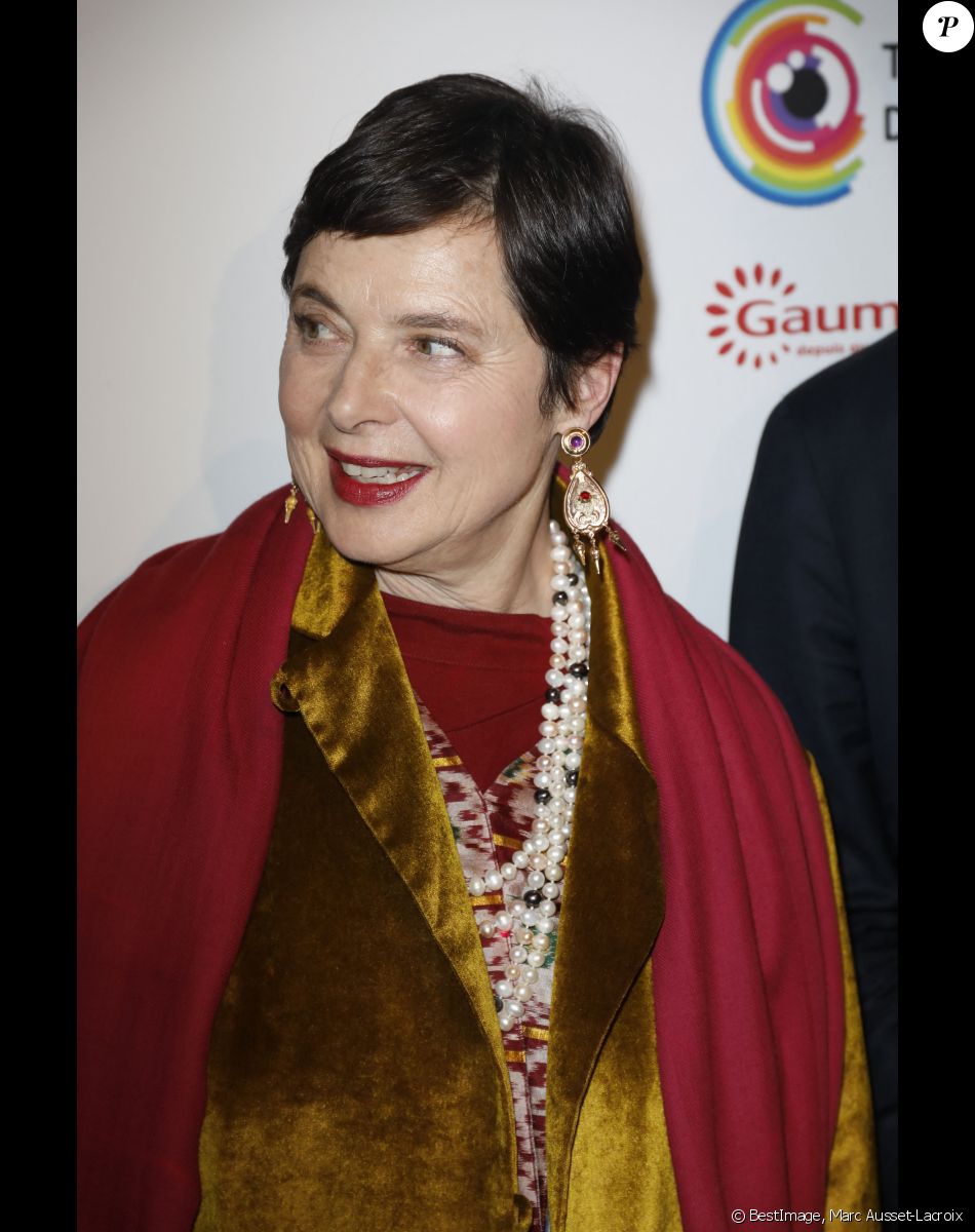 Isabella Rossellini lors du photocall de la soirée d'ouverture de la 8ème édition du Festival International du Film Restauré "Toute la mémoire du monde" à la Cinémathèque française à Paris, France, le 4 mars 2020. © Marc Ausset-Lacroix/Bestimage