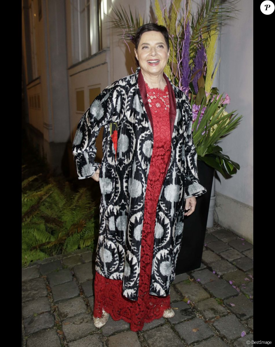 Isabella Rossellini au vernissage de l'exposition "Ist das Mode oder kann das weg!?" à la Villa Stuck à Munich, le 8 octobre 2019.