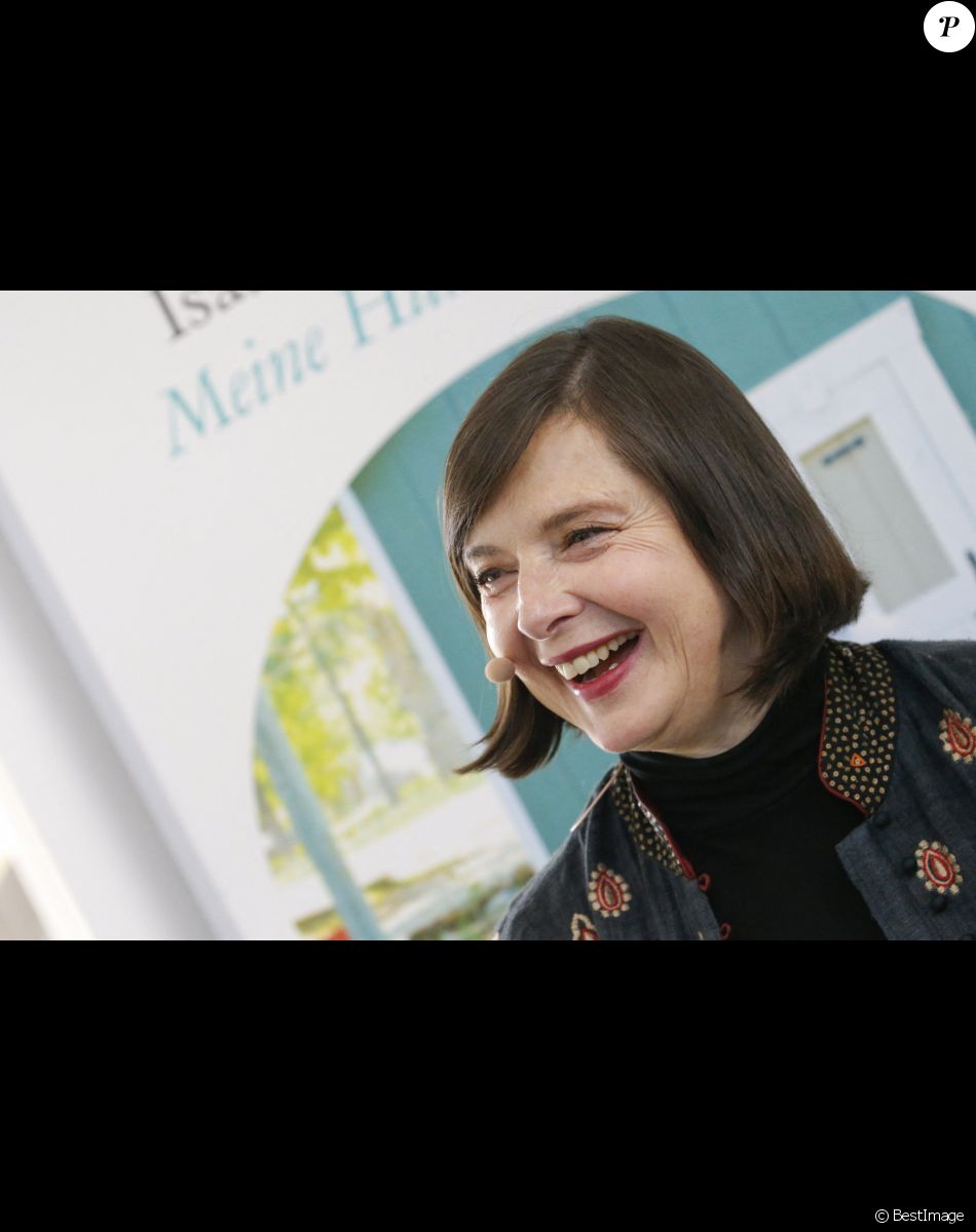 Isabella Rossellini présente son livre "Meine Hubner und Ich" à Munich, le 7 mars 2017.