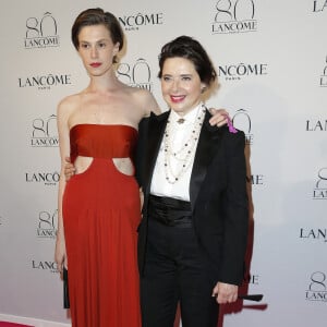 Elettra Rossellini et sa mère Isabella Rossellini - Soirée des 80 ans de Lancôme au Casino de Paris lors de la fashion week Haute Couture Automne-Hiver à Paris.