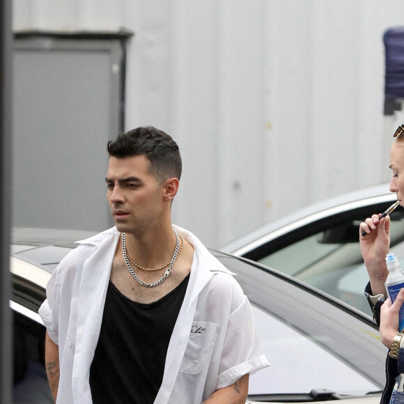 Exclusif - La fratrie Jonas réunie au grand complet à Los Angeles, Californie, Etats-Unis, le 13 mai 2021.