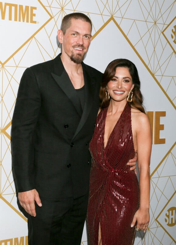 Steve Howey, Sarah Shahi - Les célébrités assistent à la soirée "Showtime" pour les nominés de la cérémonie des "Emmy Awards" à Los Angeles, le 21 septembre 2019.