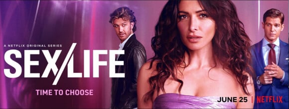 Sarah Shahi, Mike Vogel et Adam Demos dans la série Sex/Life, sur Netflix.