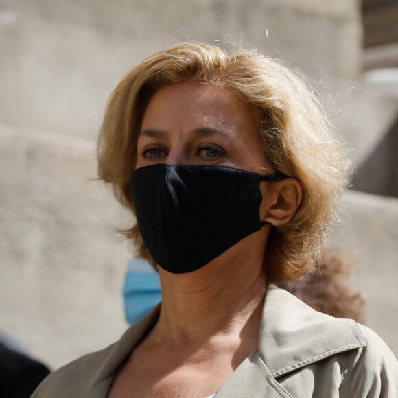 Corinne Touzet - Obsèques de Myriam Feune de Colombi (Myriam Vilgrain) en l'église Saint-Roch à Paris, France, le 26 avril 2021. © Christophe Clovis/Bestimage