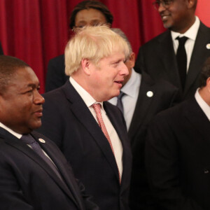 Le Premier ministre Boris Johnson et la Princesse Anne à la réception organisée pour le début du "Sommet Grande-Bretagne-Afrique sur les investissements" à Buckingham Palace, le 20 janvier 2020.