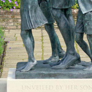 Illustrations de la statue de la princesse Diana (Lady Di) au palais de Kensington à Londres le 2 juillet 2021.