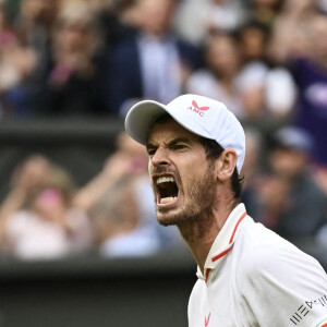 Andy Murray remporte son match contre le Géorgien Nikoloz Basilashvii à Wimbledon, le 28 juin 2021.