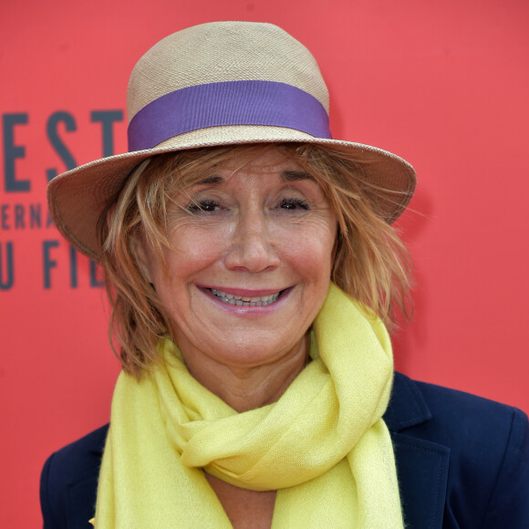Marie-Anne Chazel au photocall du film "Le Père Noël est une ordure" lors du 1er Festival International du Film Culte à Trouville-sur-Mer, le 17 juin 2016. 