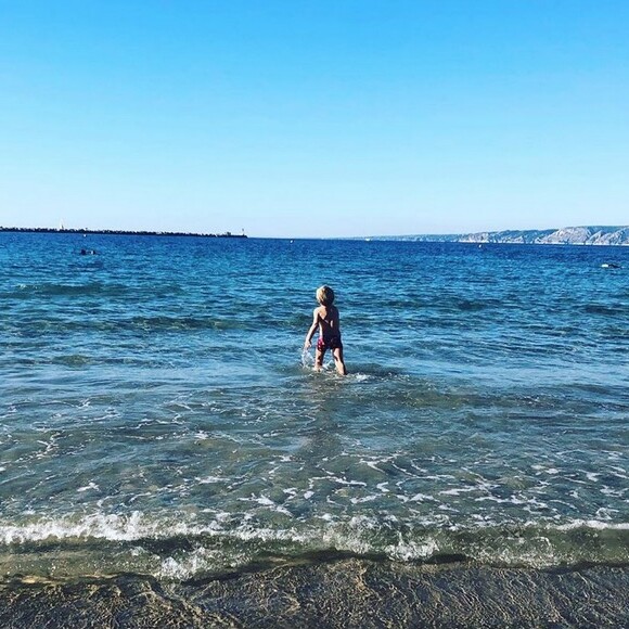 Elodie Varlet est allée à la plage avec ses fils Marcus (5 ans) et Solal (2 ans). Marseille, janvier 2020.