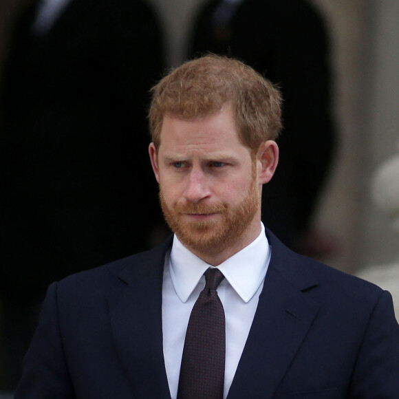 La famille royale d'Angleterre à la sortie de la messe commémorative en l'honneur des victimes de l'incendie de la Tour Grenfell à Londres.