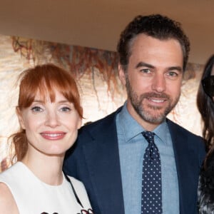 Jessica Chastain, son mari Gian Luca Passi de Preposulo et Monica Bellucci assistent au défilé de mode Haute-Couture 2021/2022 Christian Dior au musée Rodin. Paris, le 5 juillet 2021.