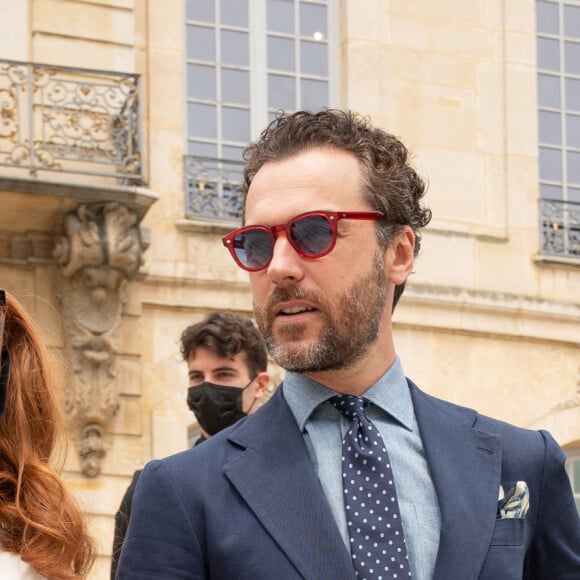 Jessica Chastain et son mari Gian Luca Passi de Preposulo au défilé de mode Haute-Couture 2021/2022 Christian Dior au musée Rodin. Paris, le 5 juillet 2021.