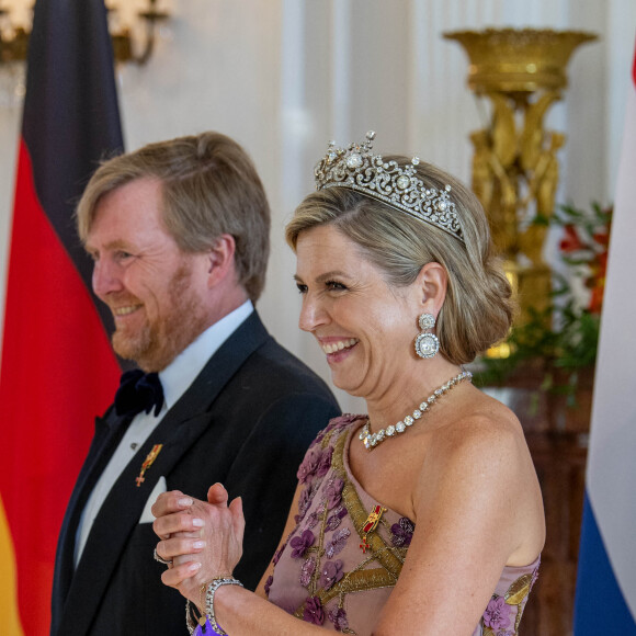 Le roi Willem-Alexander et la reine Maxima des Pays-Bas lors du dîner d'Etat organisé en leur honneur au Château de Bellevue, dans le cadre de leur visite officielle de 3 jours en Allemagne. Berlin, le 5 juillet 2021.