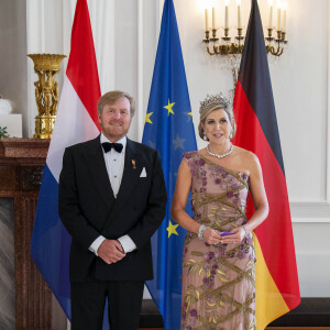 Le roi Willem-Alexander et la reine Maxima des Pays-Bas lors du dîner d'Etat organisé en leur honneur au Château de Bellevue, dans le cadre de leur visite officielle de 3 jours en Allemagne. Berlin, le 5 juillet 2021.