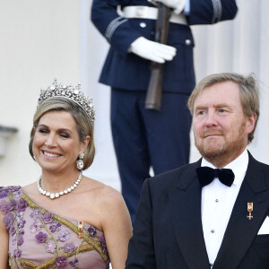 Le roi Willem-Alexander et la reine Maxima des Pays-Bas lors du dîner d'Etat organisé en leur honneur au Château de Bellevue, dans le cadre de leur visite officielle de 3 jours en Allemagne. Berlin, le 5 juillet 2021.