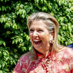 La reine Maxima des Pays-Bas visite la Fondation Villa Pinedo à Maarssen, le 16 juin 2021.