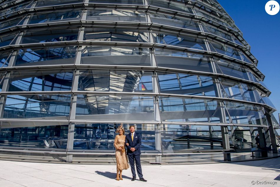 Le roi Willem-Alexander et la reine Maxima des Pays-Bas visitent le Bundestag dans le cadre de leur visite d'état de trois jours en Allemagne, le 6 juillet 2021.