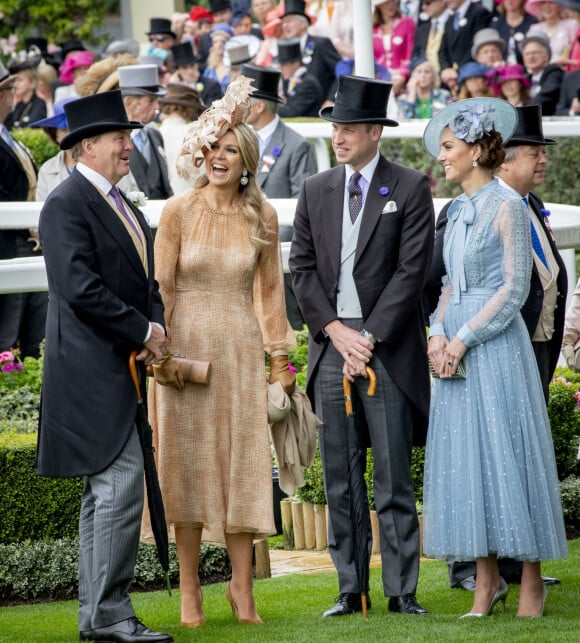 Catherine (Kate) Middleton, duchesse de Cambridge, le prince William, duc de Cambridge, le roi Willem-Alexander des Pays-Bas, la reine Maxima des Pays-Bas - La famille royale britannique et les souverains néerlandais lors de la première journée des courses d'Ascot 2019, à Ascot, Royaume Uni, le 18 juin 2019.