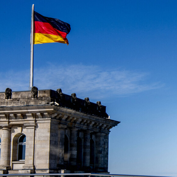 Le roi Willem-Alexander et la reine Maxima des Pays-Bas visitent le Bundestag dans le cadre de leur visite d'état de trois jours en Allemagne, le 6 juillet 2021.