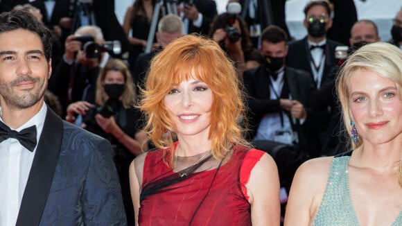 Mélanie Laurent et Mylène Farmer osent la transparence au Festival de Cannes 2021