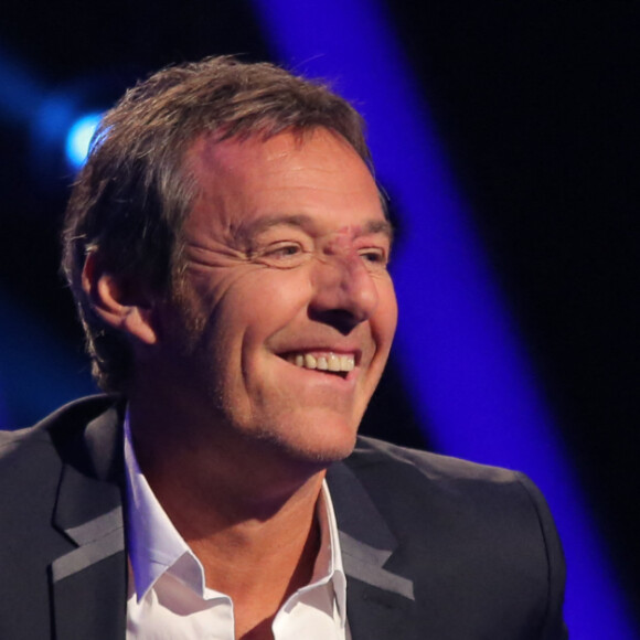 Exclusif - Jean-Luc Reichmann joue avec Xavier Mercier, gagnant des "12 coups de midi" au profit de l'Association SOS Addictions.