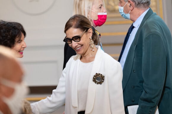 Sabah Abouessalam - Le président de la République française, Emmanuel Macron reçoit le sociologue Edgar Morin, à l'occasion de ses 100 ans, au palais de l'Elysée à Paris, France, le 8 juillet 2021. © Jacques Witt/Pool/Bestimage 