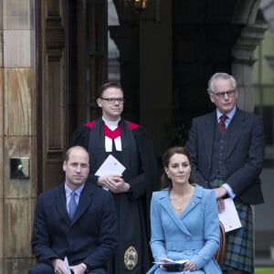 Le prince William, duc de Cambridge et Kate Catherine Middleton, duchesse de Cambridge, lors de l'événement "Beating of the Retreat (Cérémonie de la Retraite)" au palais de Holyroodhouse à Edimbourg. Le 27 mai 2021