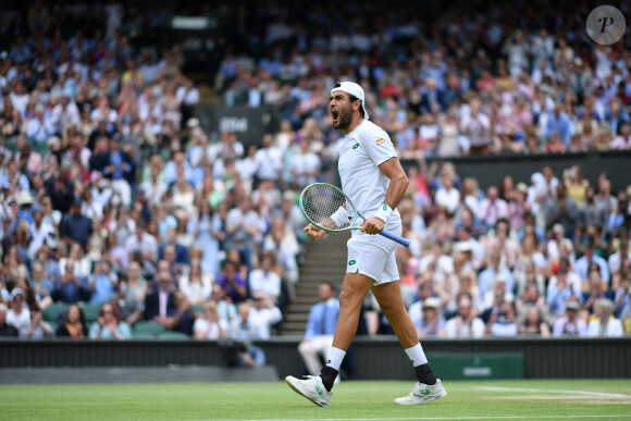 Matteo Berrettini s'est imposé en demi-finale simple messieurs de Wimbledon face au Polonais Hubert Hurkacz. Londres, Royaume Uni, le 9 juillet 2021. © Antoine Couvercelle/Panoramic/Bestimage