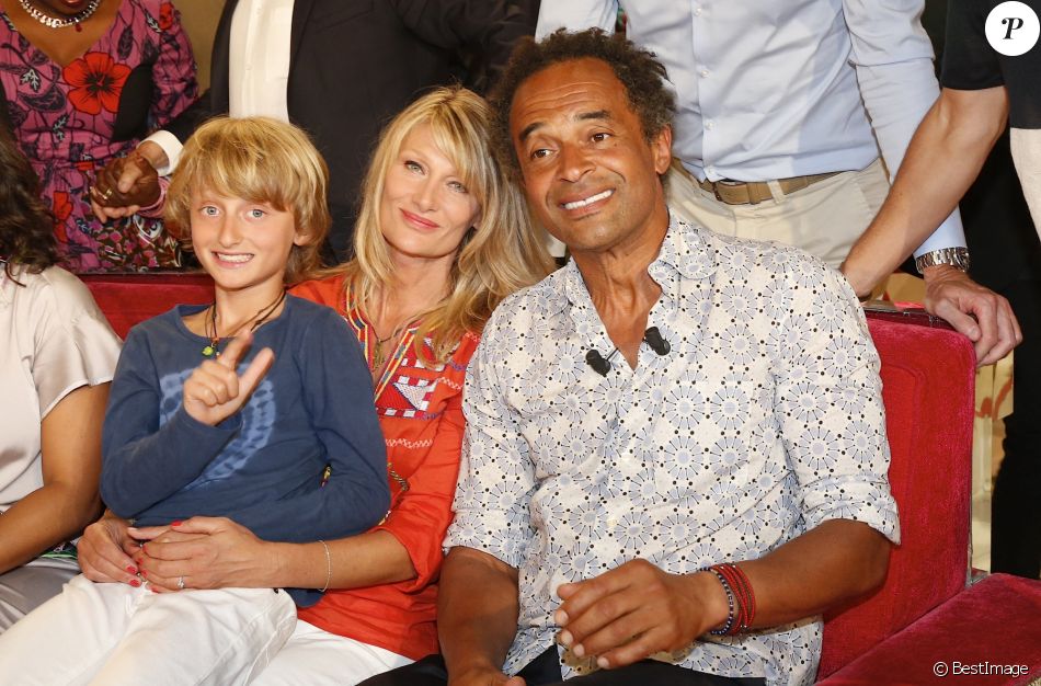 Yannick Noah nommé capitaine de l'équipe de France de coupe Davis - Isabelle Camus avec Yannick Noah et leur fils Joalukas - Enregistrement de l'émission "Vivement Dimanche" à Paris le 11 juin 2014.