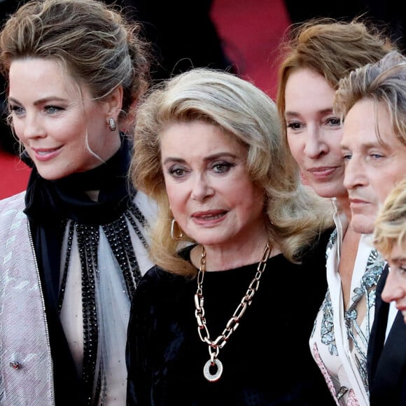 Melissa George, Catherine Deneuve, Emmanuelle Bercot, Benoit Magimel, Cécile de France - Montée des marches du film " De son vivant " lors du 74ème Festival International du Film de Cannes. Le 10 juillet 2021 © Borde-Jacovides-Moreau / Bestimage 