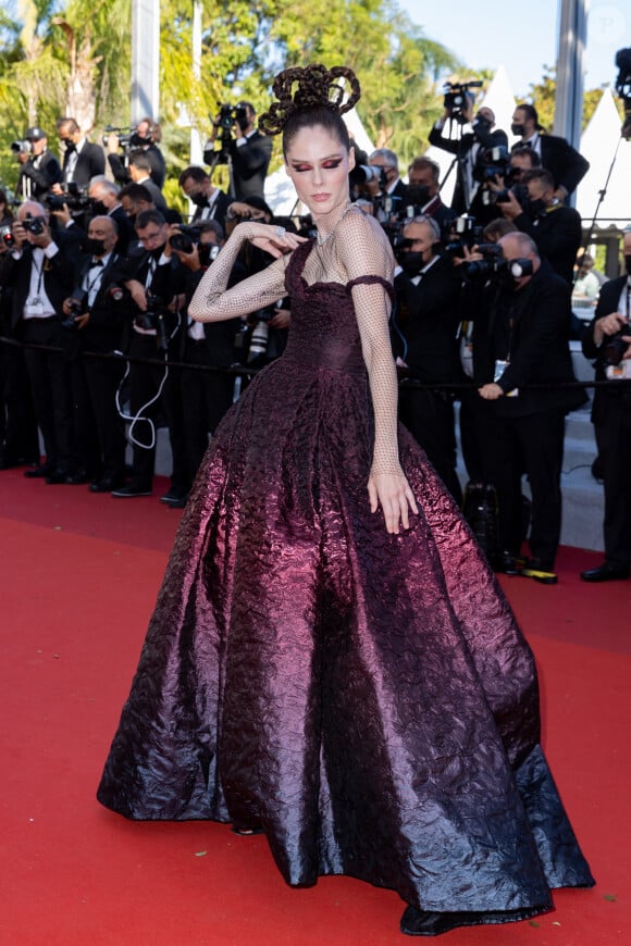 Coco Rocha - Montée des marches du film "Aline" lors du 74e Festival International du Film de Cannes. Le 13 juillet 2021. © Borde-Jacovides-Moreau / Bestimage